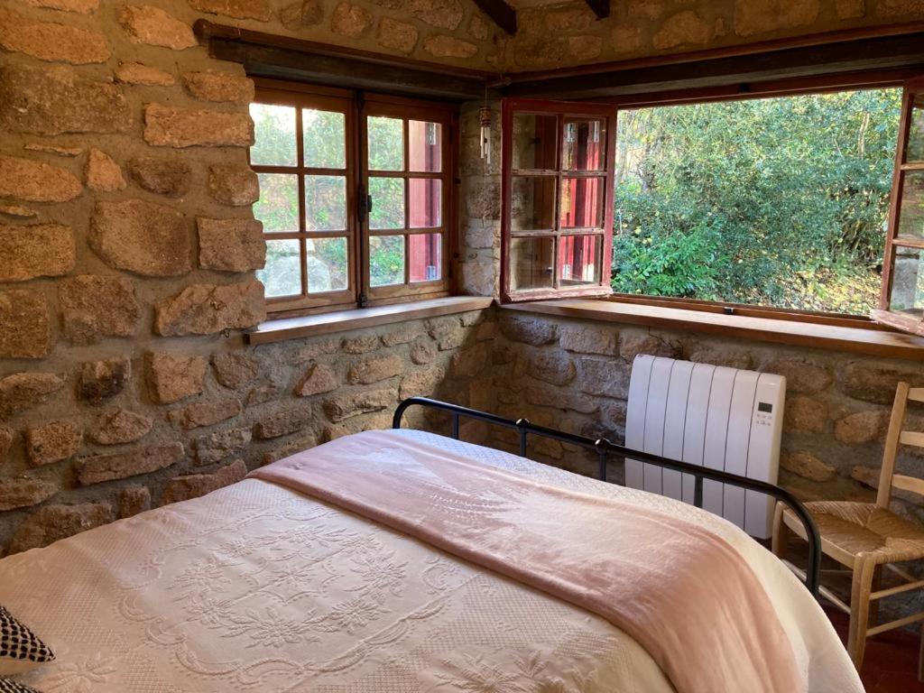 Maison Du Petit Poete Quarré-les-Tombes Zewnętrze zdjęcie